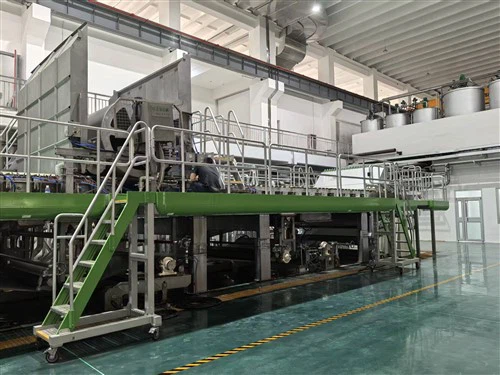 Máquina para fabricar papel para escribir